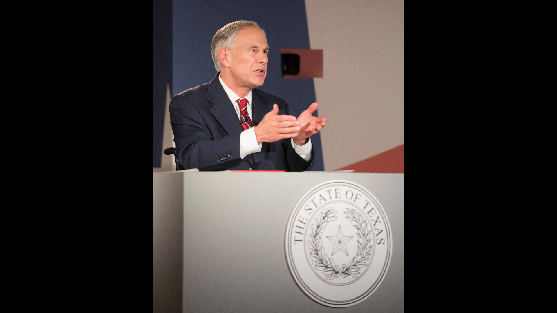 Gov. Abbott Stands Strong: Texas Will Not Remove Rio Grande Barriers Despite DOJ's Request